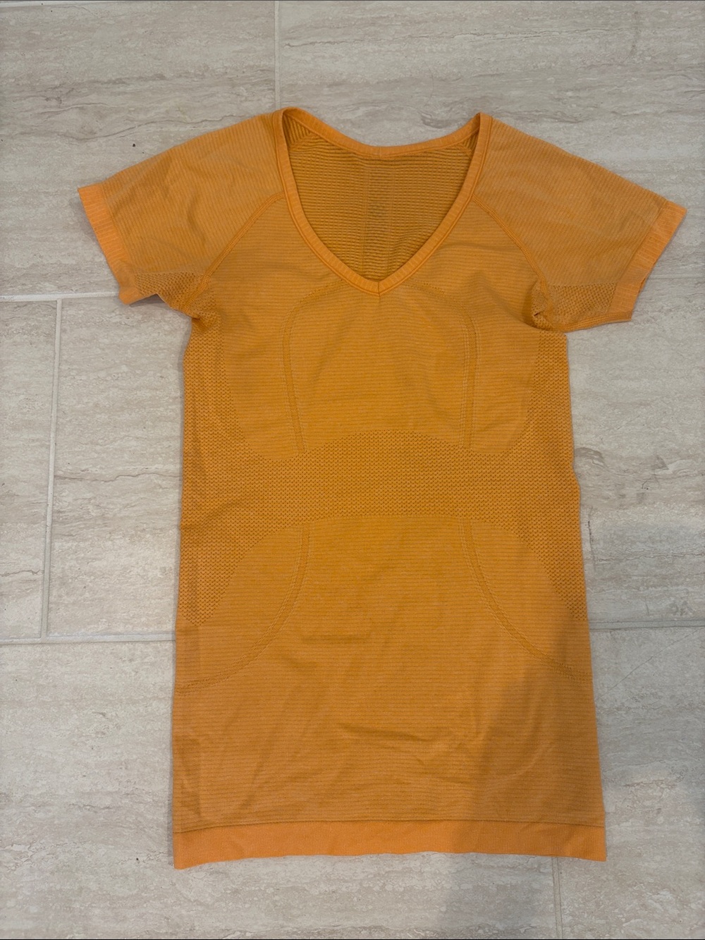 Lululemon Orange Swiftly Short Sleeve Top size 4